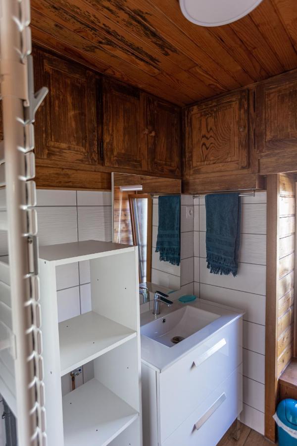 La Cabane Du Petit Tour Langogne Exteriör bild